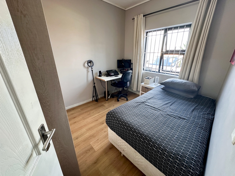 2 Bedroom Property for Sale in Parklands Western Cape